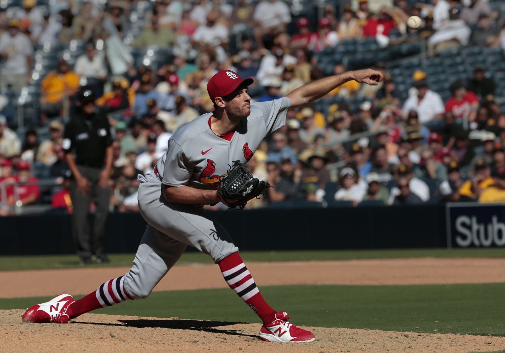 Cardinals take one from Padres 5-4 off Donovan grand slam